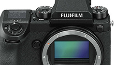 Fujifilm GFX 50S,  medio formato mirrorless da 51,4 Megapixel compatta e leggera