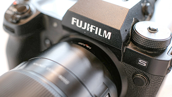 Fujifilm X-H2S: nuova ammiraglia APS-C