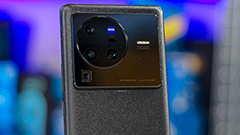 vivo X80 Pro, lo smartphone che può sostituire una fotocamera?