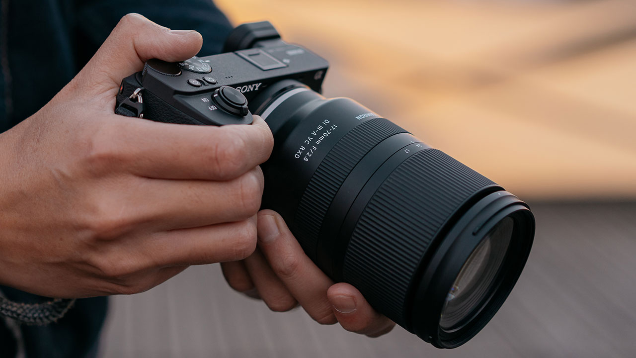 SONY α6400 / 17-70mmF2.8 Di III-A VC RXD α6400にTAMRON 17-70mm F2.8で撮る紫陽花 | Photo Journal vol