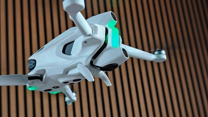 DJI sfida la FCC: vuole annullare il ban alla vendita dei suoi droni