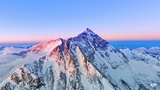 Un drone DJI Mavic 3 ha ripreso la cima del monte Everest a oltre 8800 metri