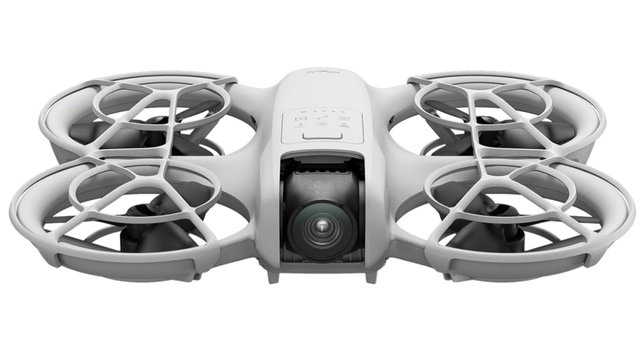 DJI Neo vola da solo, � un 4K, senza patentino: 139�, ma l'offerta top � la Combo con 3 batterie e accessori a 100� in pi�
