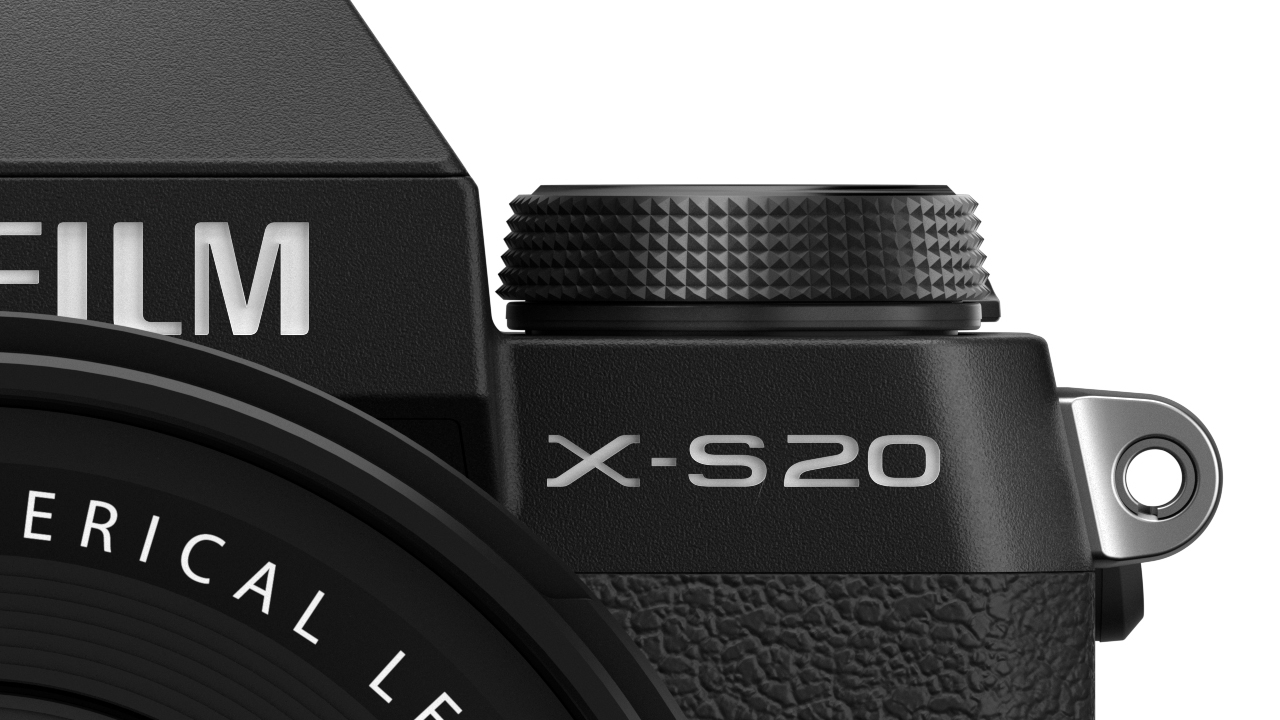 Fujifilm lancia X-Half, la fotocamera half-frame che scatta in Fujifilm lancia X-Half, la fotocamera half-frame che scatta in