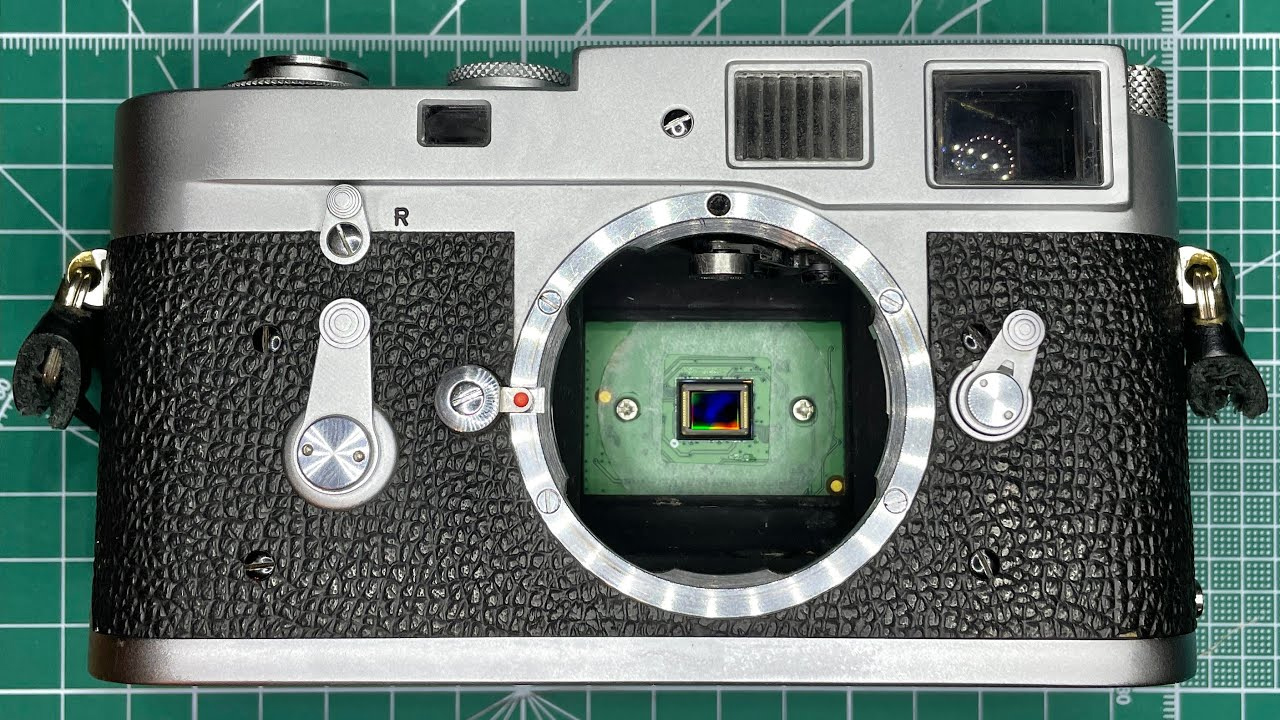 Una vecchia Leica M2 diventa digitale grazie a Raspberry Pi