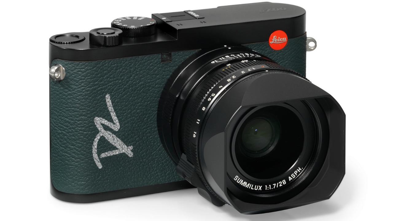 La Leica Q2 007 Edition, numero di serie 007, è stata venduta per oltre 34 mila euro