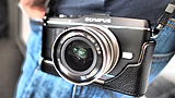 Olympus firma l'accordo definitivo per la cessione del comparto fotografico a JIP (che aveva comprato Vaio da Sony)