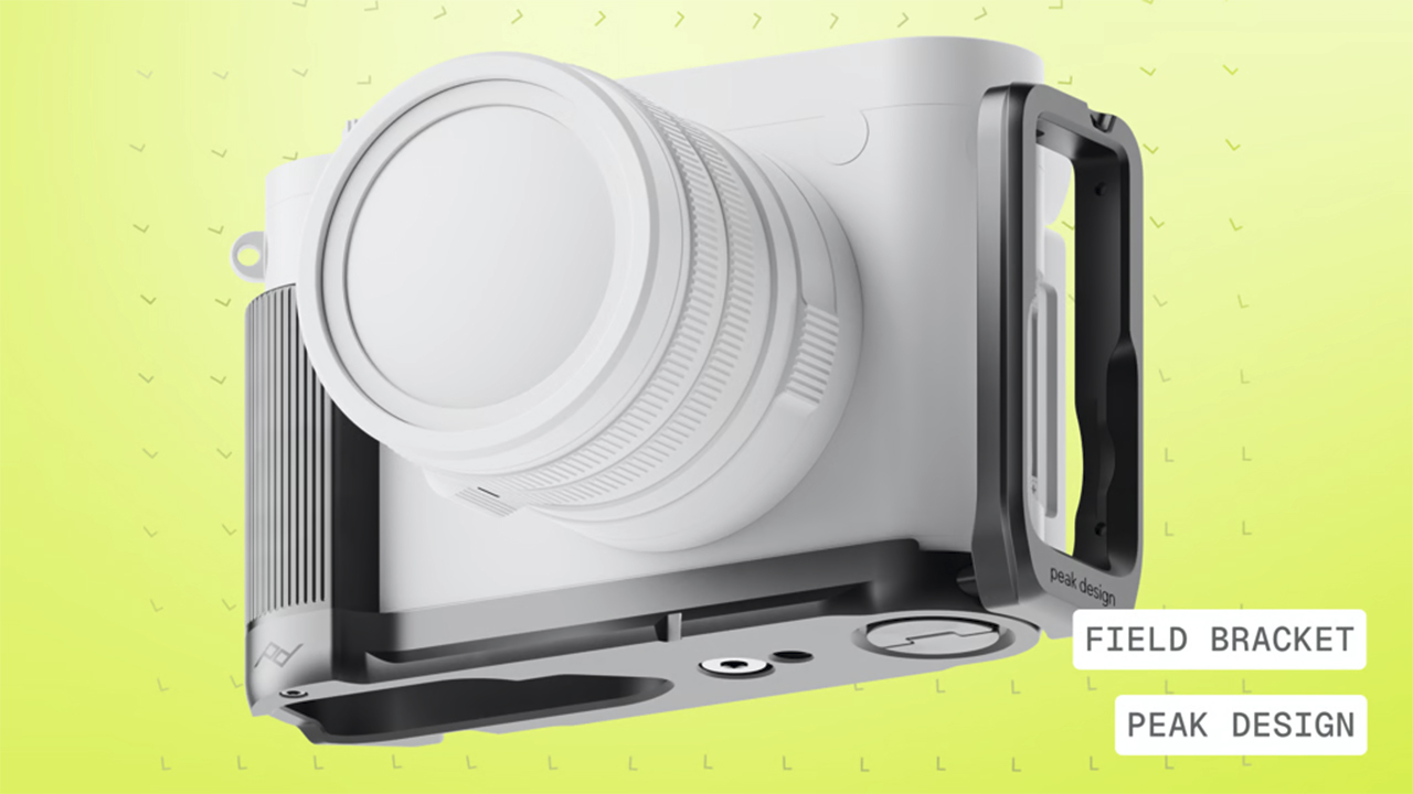 Peak Design ripensa la staffa a L: il tracker si nasconde nella piastra