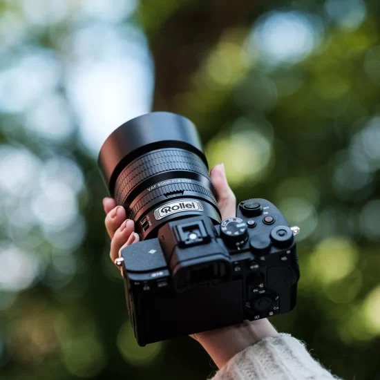 Nuova era per lo storico marchio tedesco: Rollei presenta il suo primo obiettivo mirrorless autofocus