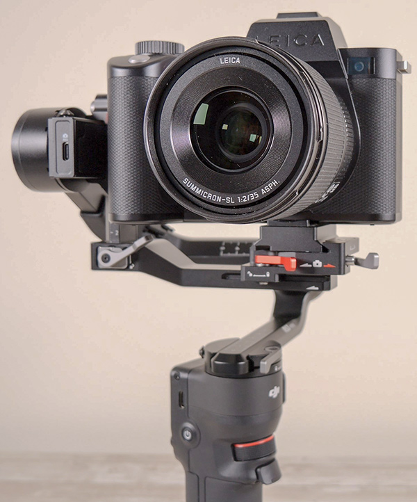 Leica Summicron-SL 35 F/2 ASPH obiettivo focale fissa luminoso su Leica SL2-S con DJI RS 3 Mini
