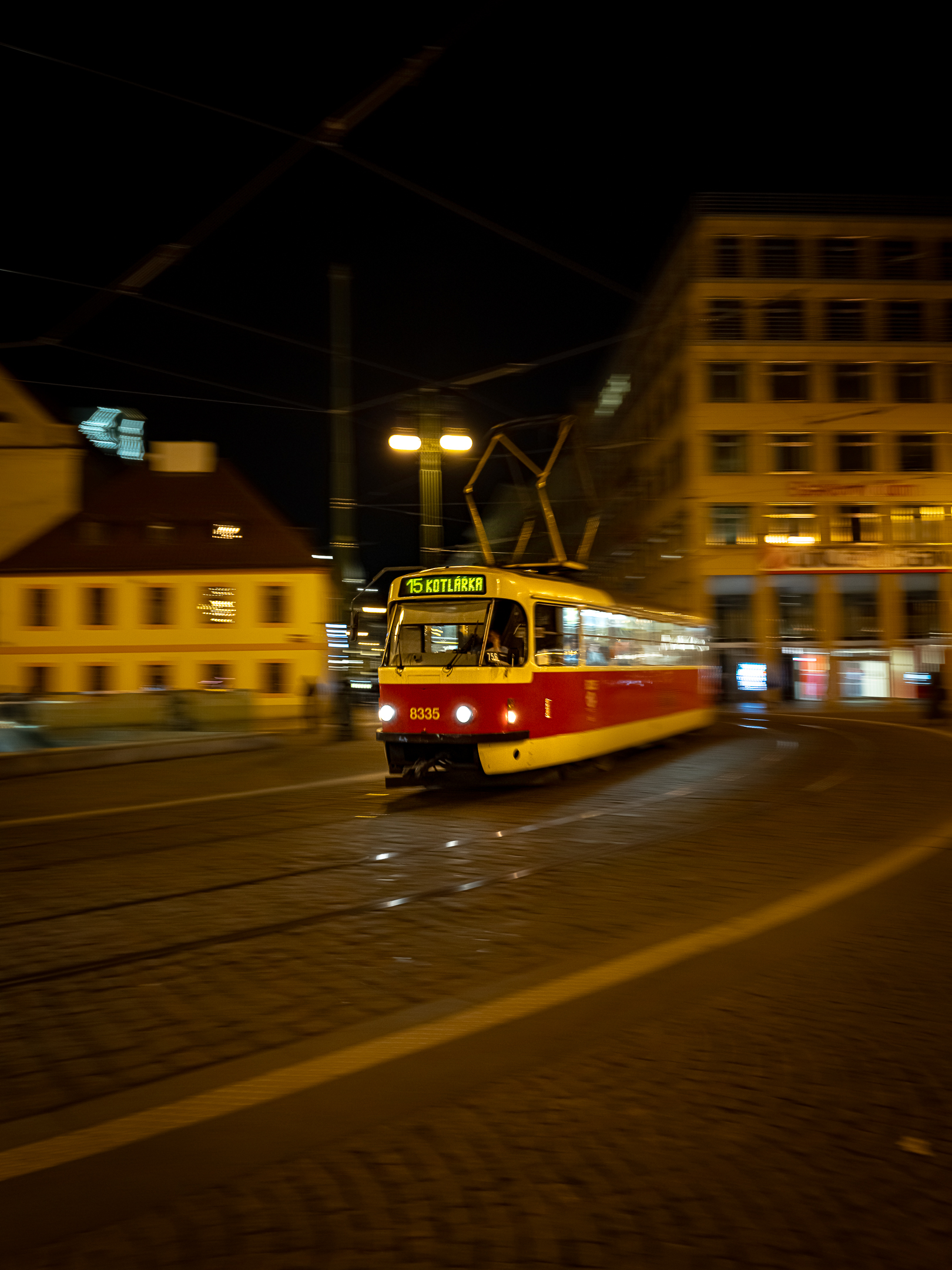 + Immagine ingrandita +