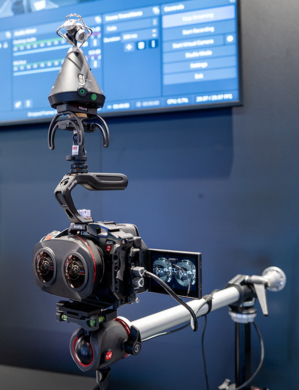Canon EOS R5 C Canon RF 5.2mm F2.8L Dual Fisheye realt virtuale ripresa live in diretta