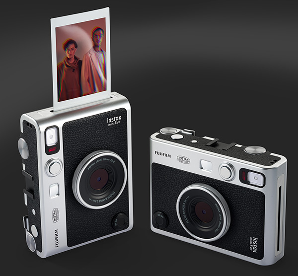 instax mini Evo Hybrid: fotocamera istantanea e stampante per smartphone.  Cuore moderno, estetica vintage